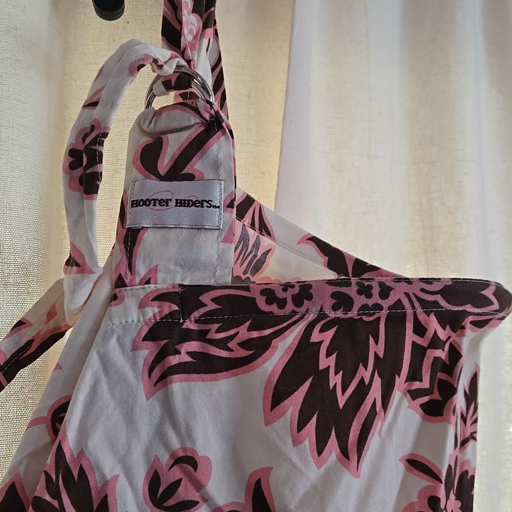 Hooter Hider Nursing Cover